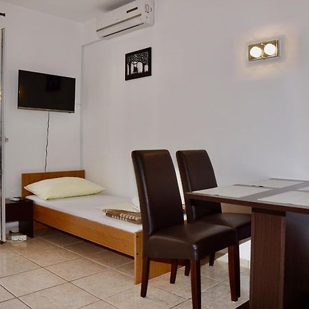 Apartments Victoria تروغير المظهر الخارجي الصورة