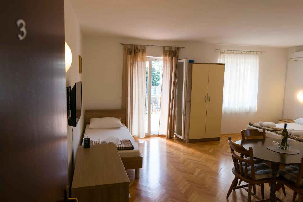 Apartments Victoria تروغير المظهر الخارجي الصورة