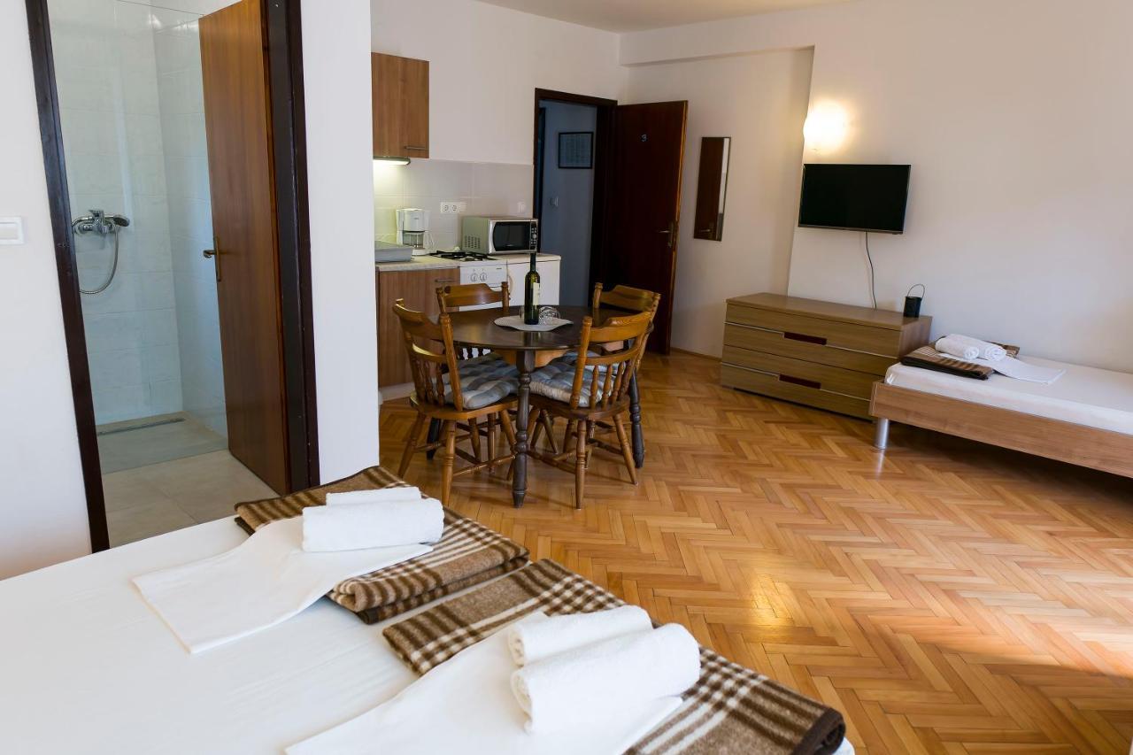 Apartments Victoria تروغير المظهر الخارجي الصورة