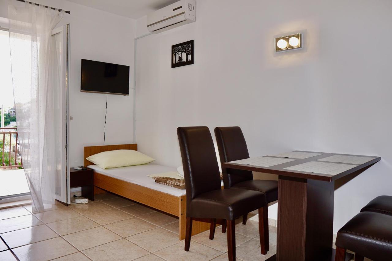 Apartments Victoria تروغير المظهر الخارجي الصورة