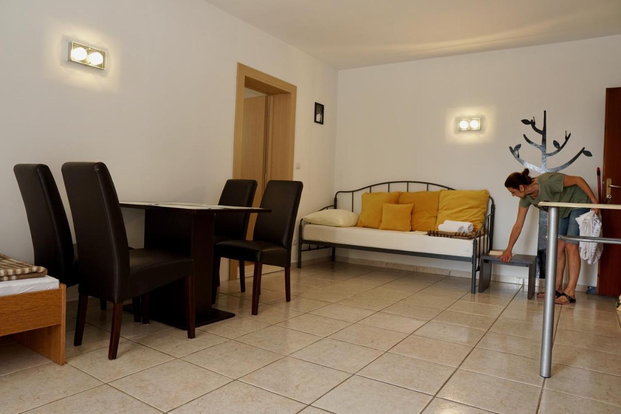 Apartments Victoria تروغير المظهر الخارجي الصورة