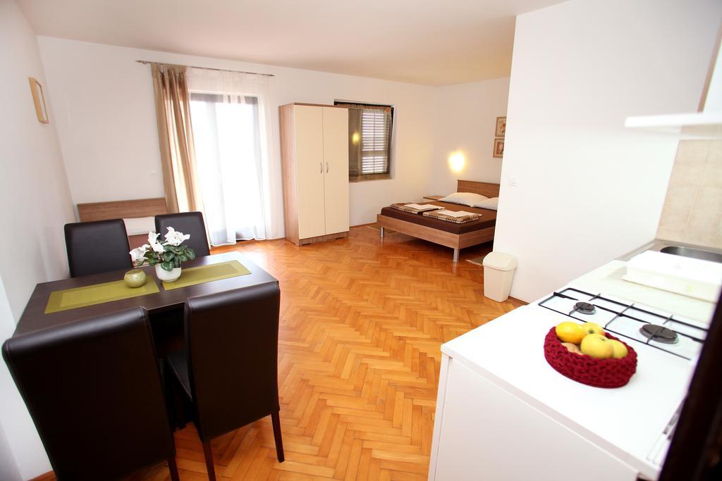 Apartments Victoria تروغير المظهر الخارجي الصورة