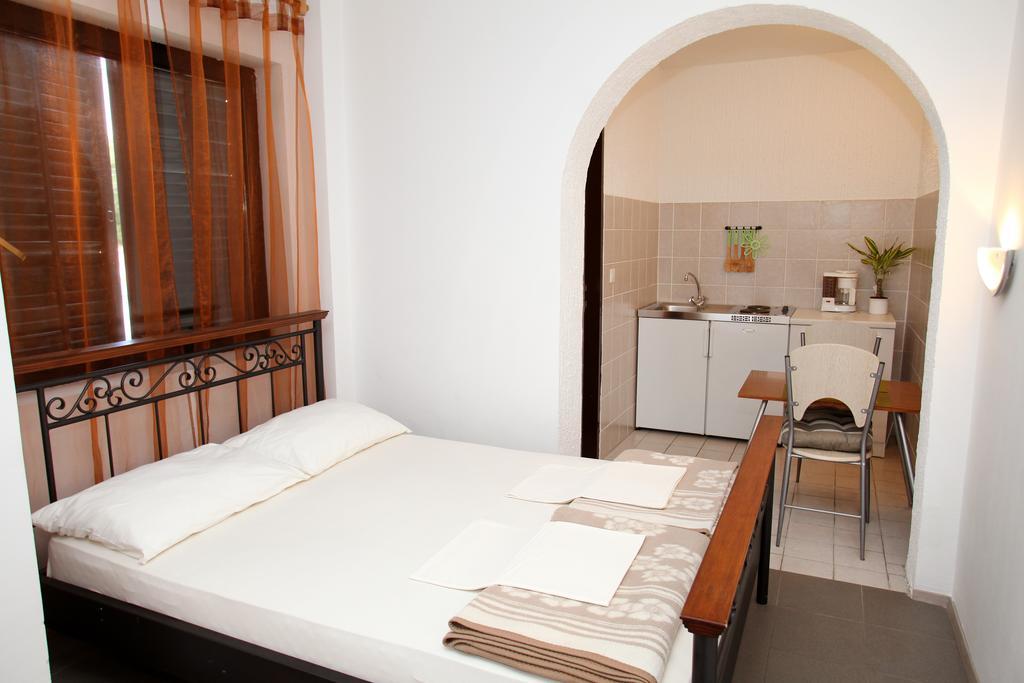 Apartments Victoria تروغير المظهر الخارجي الصورة